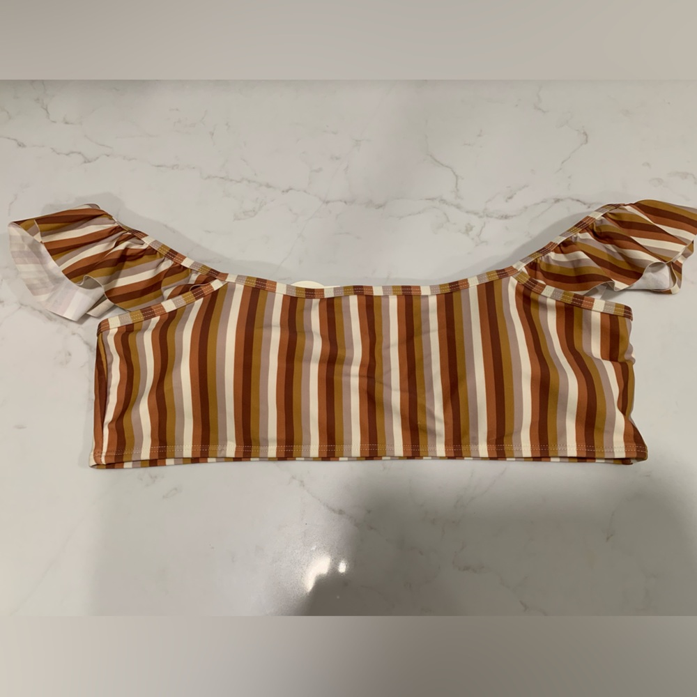 NWT Rylee + Cru Bathing suit top